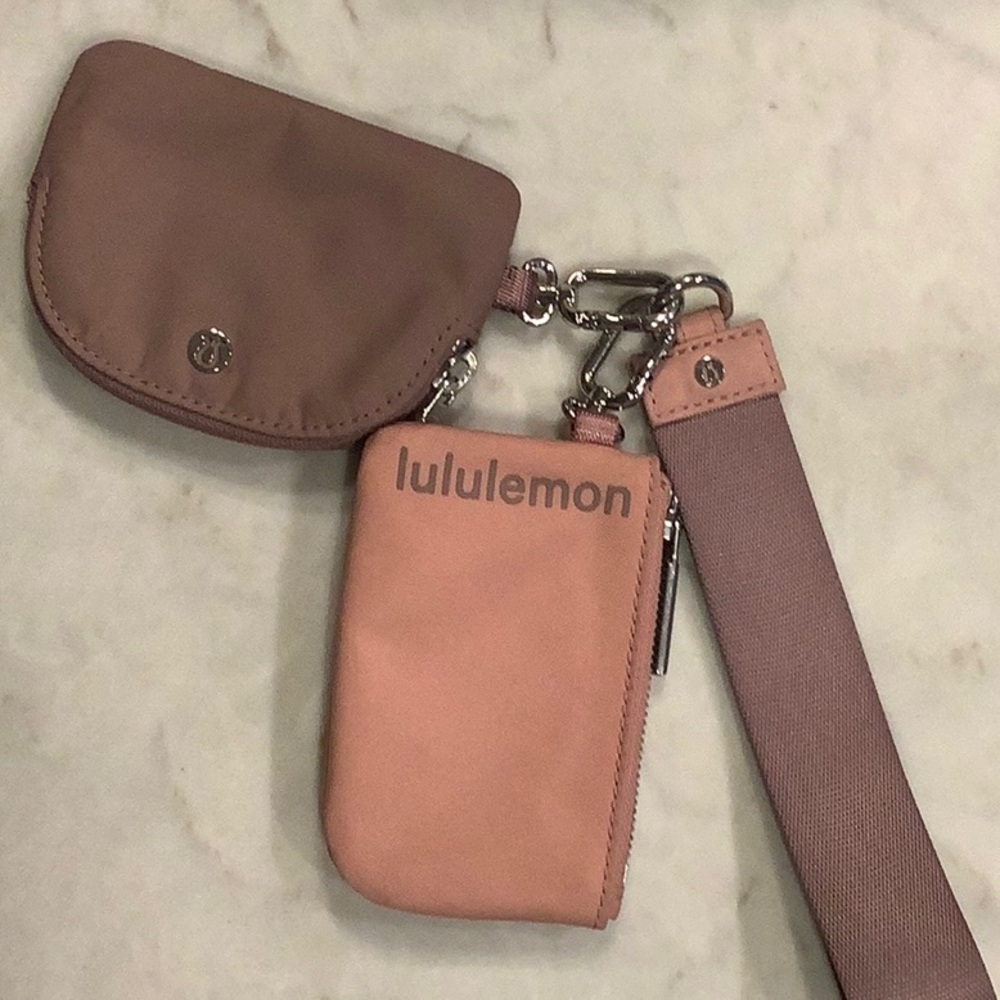 Lululemon dual pouch wristlet twilight rose/pink pastel